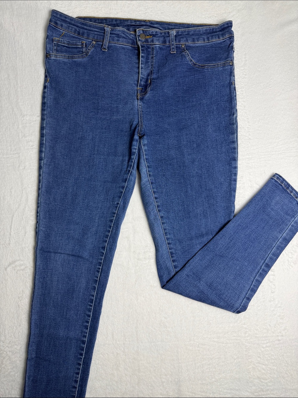 Women's Mid Blue Stretch Skinny Jeans Size 16